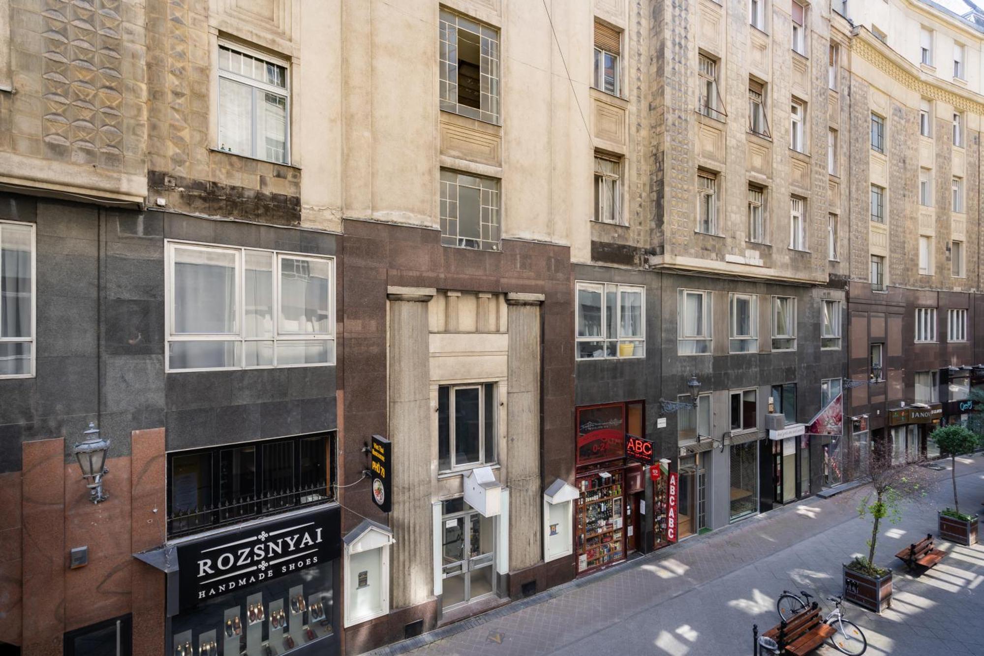 Vaci Loft Suites Budapest Esterno foto